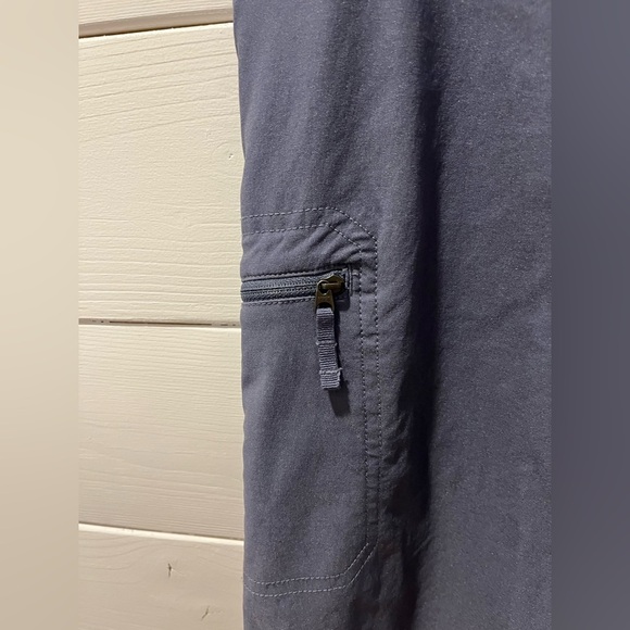 💙 The North Face Technical Hiking Pants – Size 4 Short – Blue Grey💙 - Picture 7 of 8